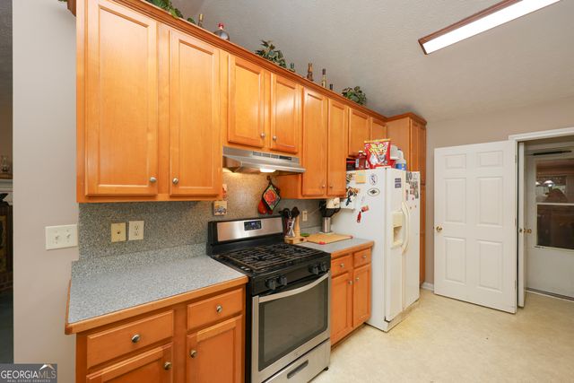 270 Roberts Trail, Locust Grove, GA 30248