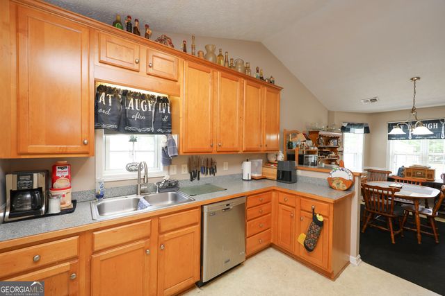 270 Roberts Trail, Locust Grove, GA 30248