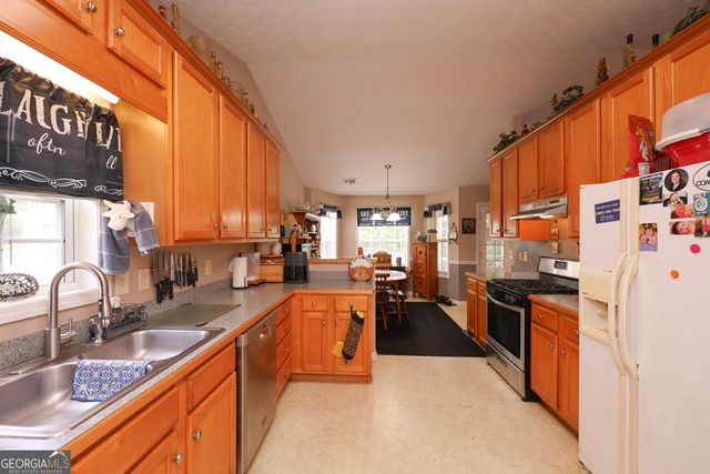 270 Roberts Trail, Locust Grove, GA 30248