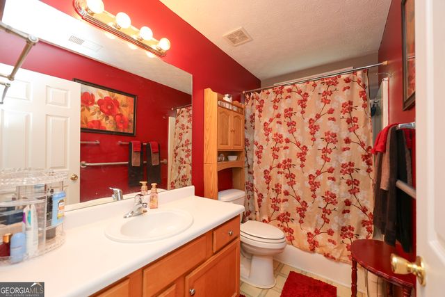 270 Roberts Trail, Locust Grove, GA 30248