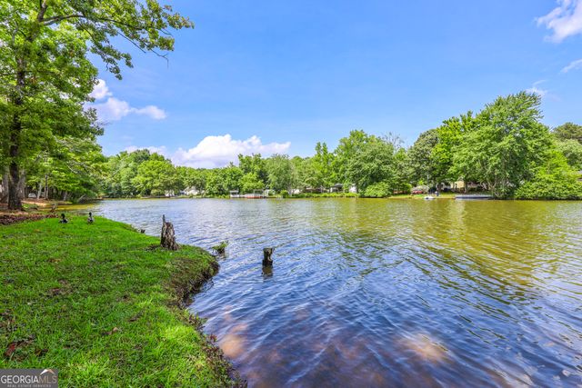270 Roberts Trail, Locust Grove, GA 30248