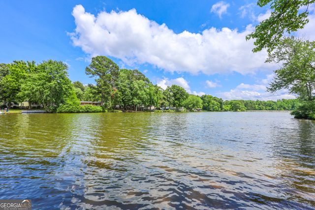 270 Roberts Trail, Locust Grove, GA 30248