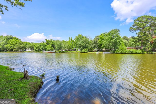270 Roberts Trail, Locust Grove, GA 30248