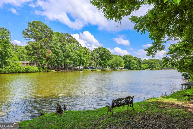 270 Roberts Trail, Locust Grove, GA 30248