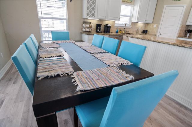 892 Melody Lane, Crystal Beach, TX 77650