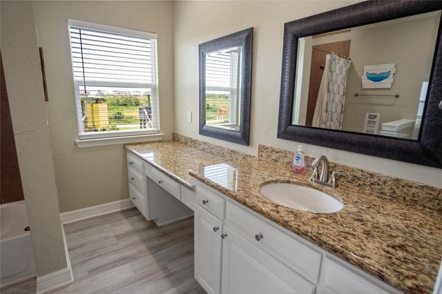 892 Melody Lane, Crystal Beach, TX 77650