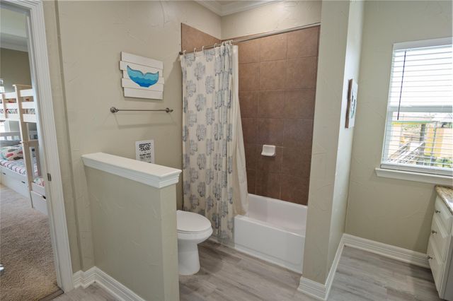 892 Melody Lane, Crystal Beach, TX 77650