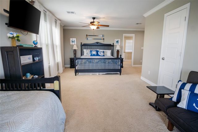 892 Melody Lane, Crystal Beach, TX 77650