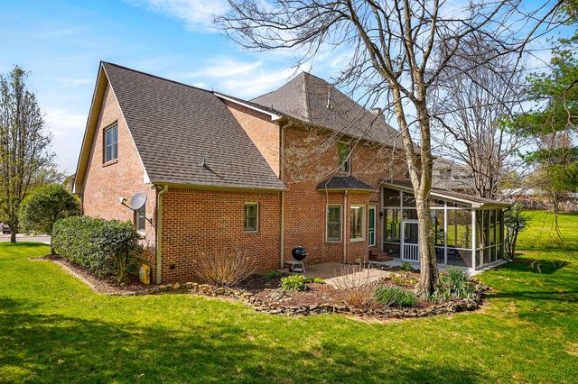 661 Canter Ln, Cookeville, TN 38501