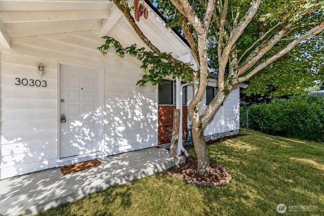 30303 6th Avenue SW, Federal Way, WA 98023