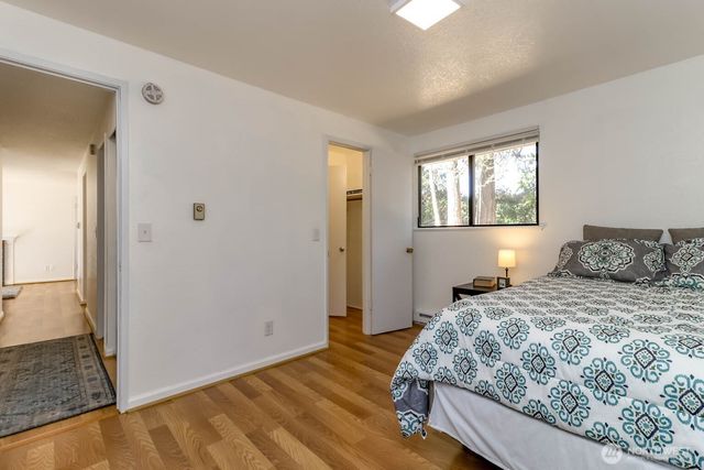 30303 6th Avenue SW, Federal Way, WA 98023