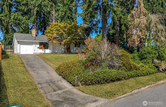 30303 6th Avenue SW, Federal Way, WA 98023