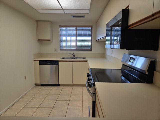 251 FENWICK DRIVE 14, Venice, FL 34285