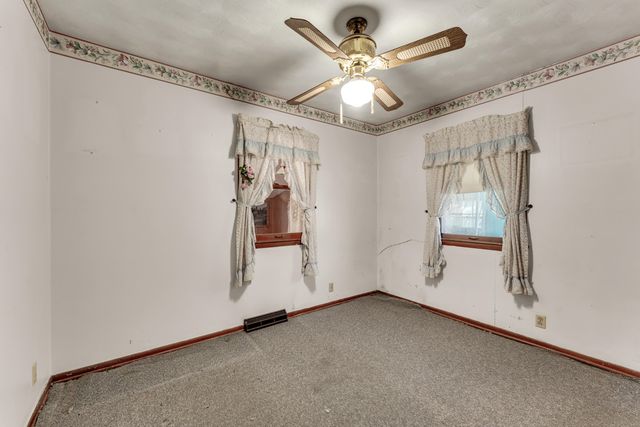 2441 N Prospect Avenue, Springfield, MO 65803