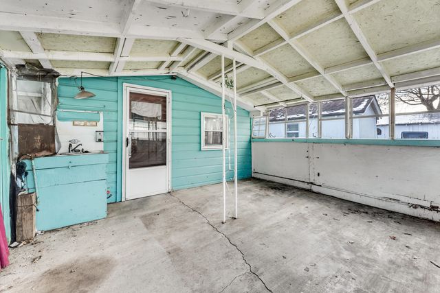 2441 N Prospect Avenue, Springfield, MO 65803