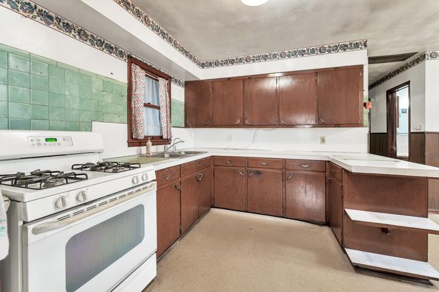 2441 N Prospect Avenue, Springfield, MO 65803