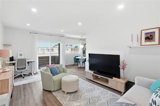 5414 Newcastle Avenue 50, Encino, CA 91316