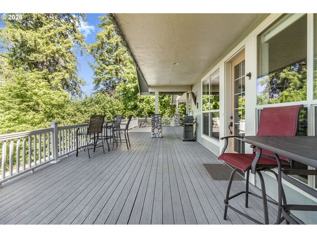 733 QUEENS Ave, Creswell, OR 97426