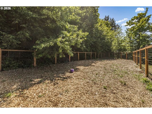 733 QUEENS Ave, Creswell, OR 97426