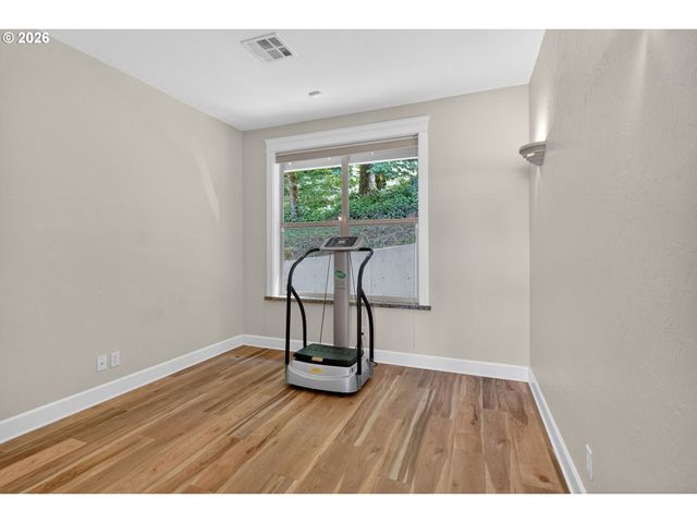 733 QUEENS Ave, Creswell, OR 97426