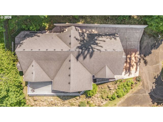 733 QUEENS Ave, Creswell, OR 97426