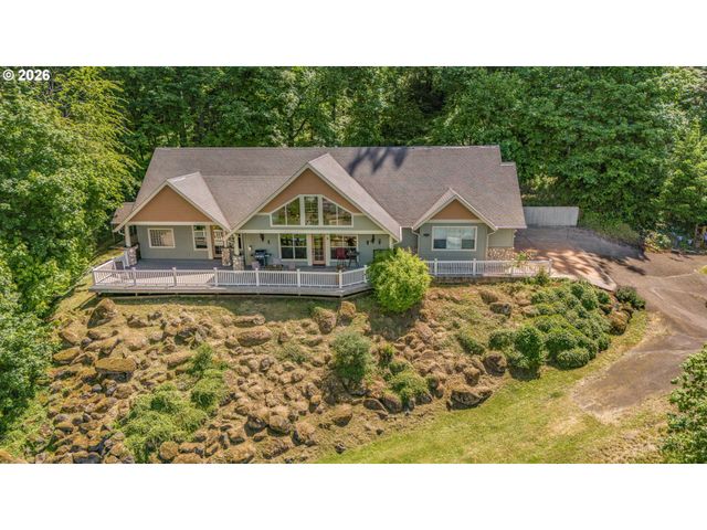 733 QUEENS Ave, Creswell, OR 97426