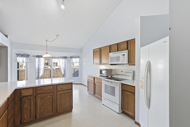 3548 Haywood Court, Pickerington, OH 43147