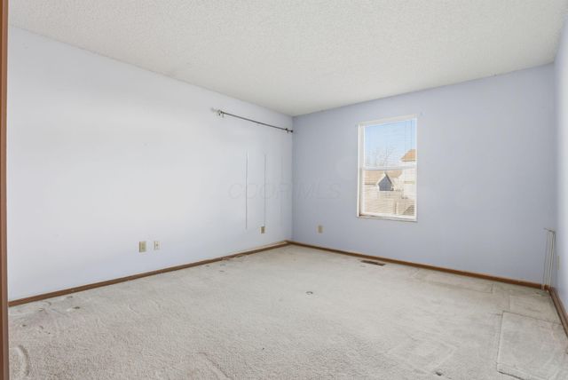 3548 Haywood Court, Pickerington, OH 43147