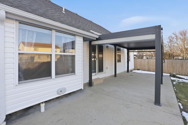 3548 Haywood Court, Pickerington, OH 43147