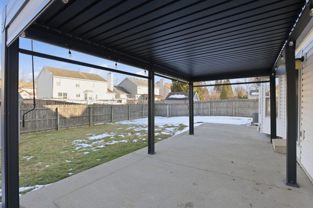 3548 Haywood Court, Pickerington, OH 43147