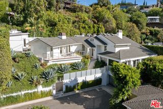 9150 Warbler Way, Los Angeles, CA 90069