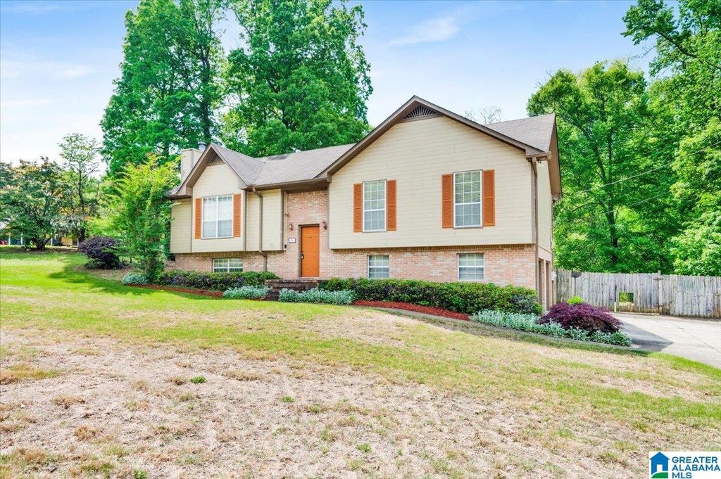 96 MONTEREY COURT, Pleasant Grove, AL 35127