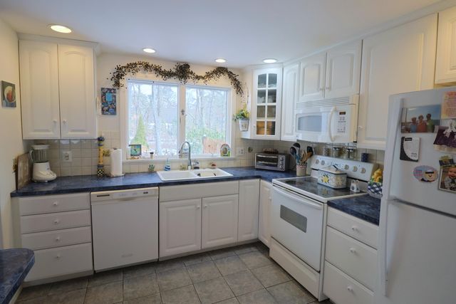 2 Beaver Dam Way, East Dennis, MA 02641