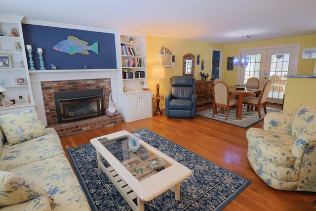 2 Beaver Dam Way, East Dennis, MA 02641