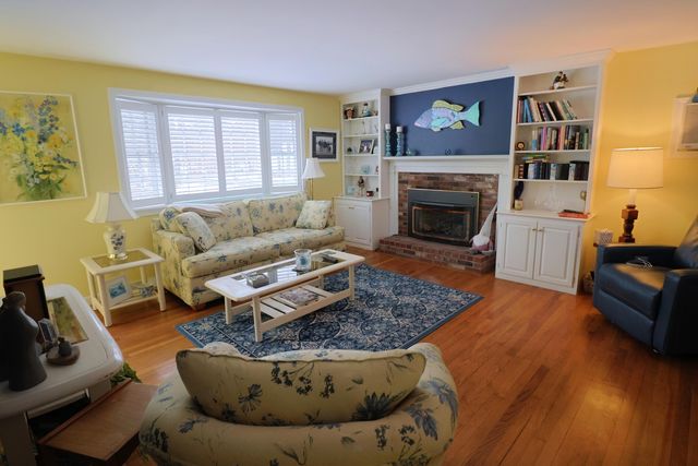 2 Beaver Dam Way, East Dennis, MA 02641