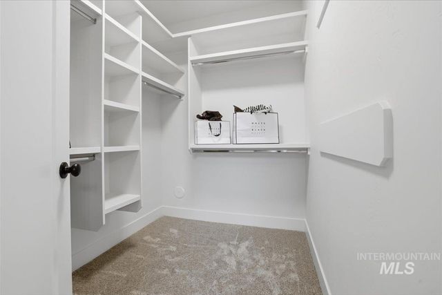 9394 S Sapper Hill Ave, Kuna, ID 83634