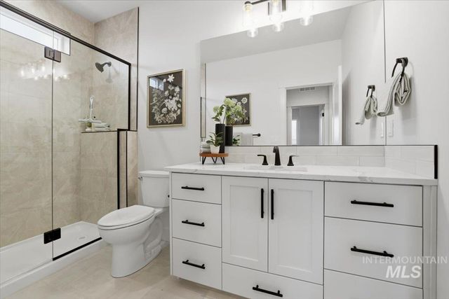 9394 S Sapper Hill Ave, Kuna, ID 83634