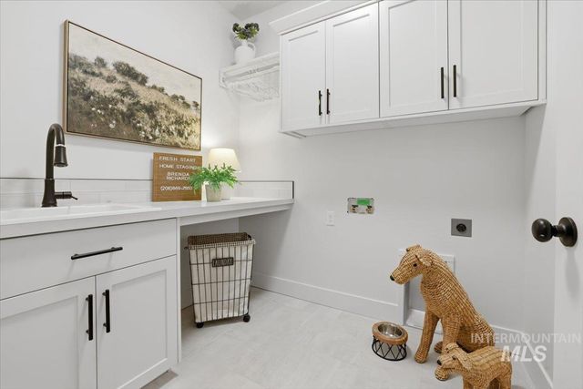 9394 S Sapper Hill Ave, Kuna, ID 83634