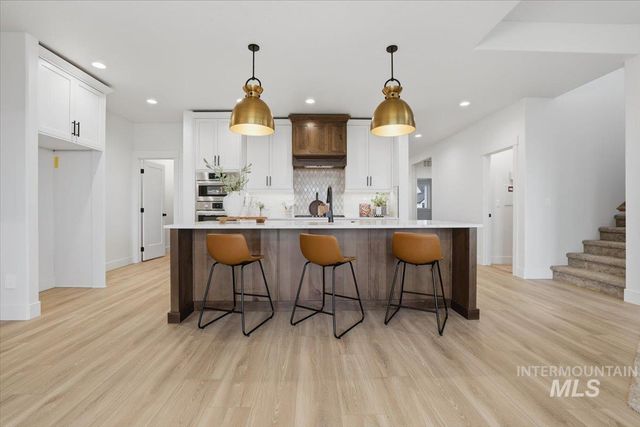 9394 S Sapper Hill Ave, Kuna, ID 83634