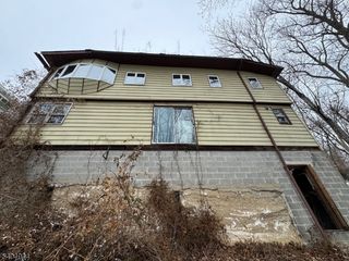 167 Lakeside Dr W, Liberty Twp., NJ 07823