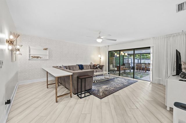 13400 Bedford Mews Court, Wellington, FL 33414