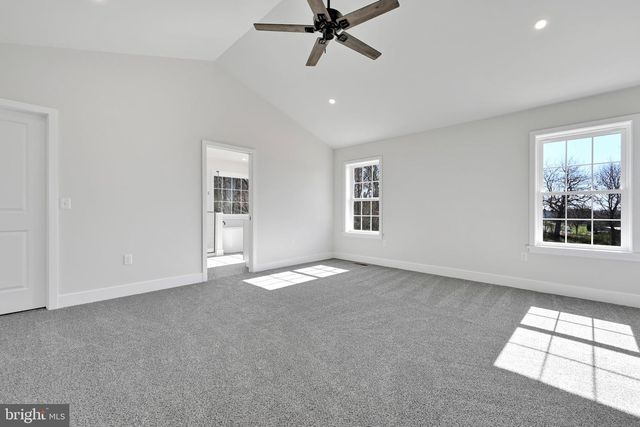 5784 WILD LILAC DR, East Petersburg, PA 17520
