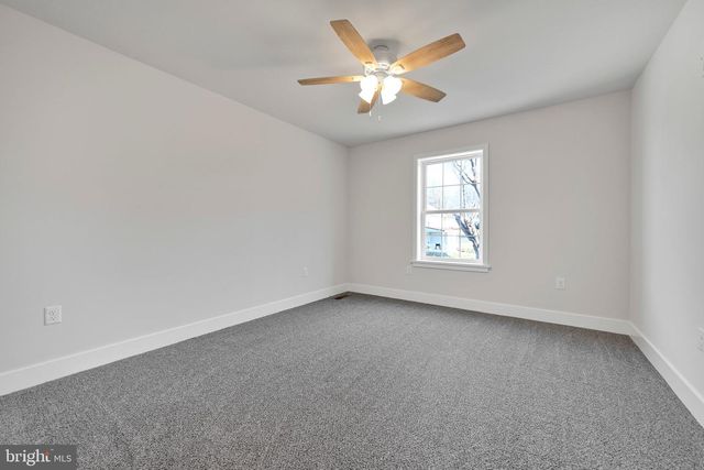 5784 WILD LILAC DR, East Petersburg, PA 17520