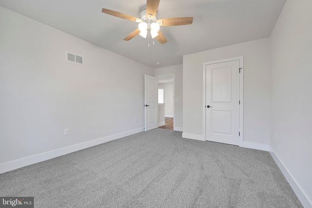 5784 WILD LILAC DR, East Petersburg, PA 17520
