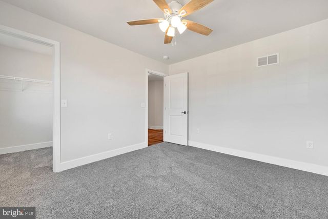 5784 WILD LILAC DR, East Petersburg, PA 17520