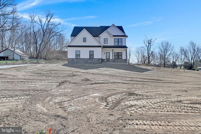 5784 WILD LILAC DR, East Petersburg, PA 17520