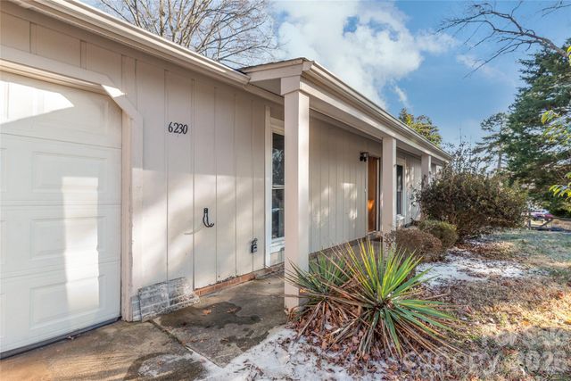 6230 Dwightware Boulevard, Charlotte, NC 28227