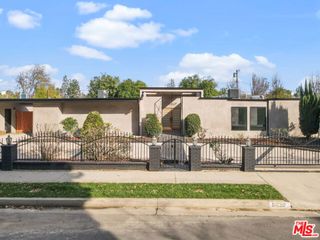 6236 Sale Avenue, Woodland Hills, CA 91367