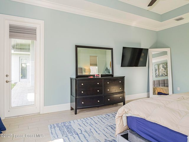 395 Sapphire Way SW, Vero Beach, FL 32968