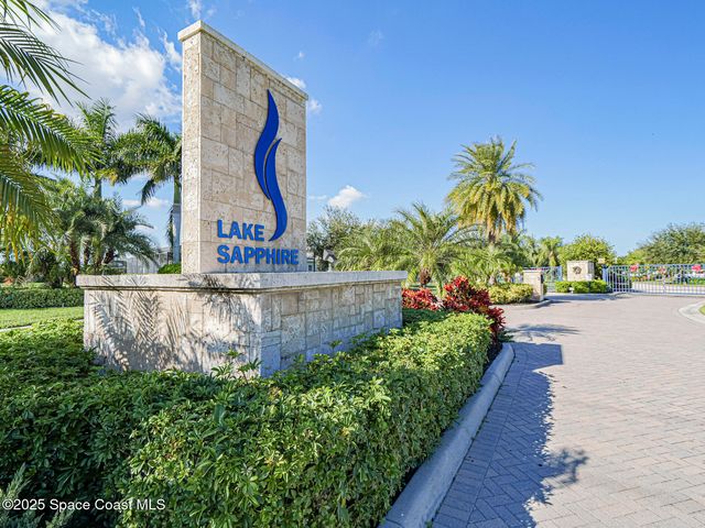 395 Sapphire Way SW, Vero Beach, FL 32968
